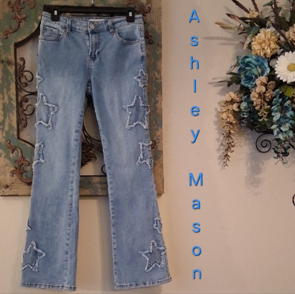 Ashley Mason Sky Blue Star Embellished Wide Leg Jeans. Great Condition Size 5